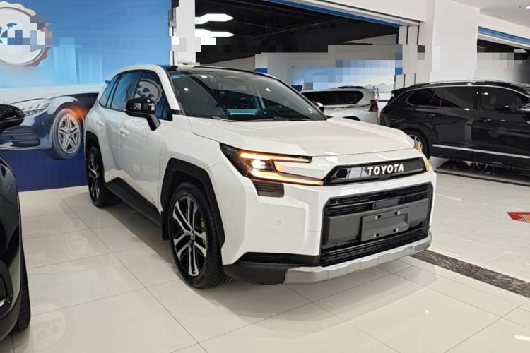 Toyota rav4 2026 — фото 3