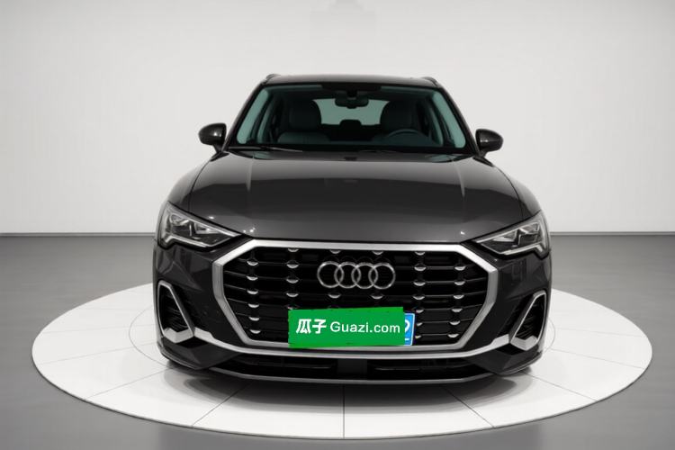 Audi Q3 2022 — 2