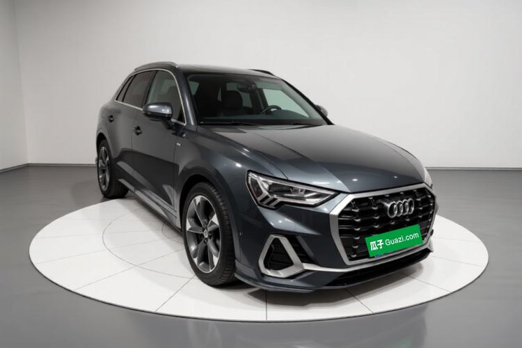 Audi Q3 2022 — 3
