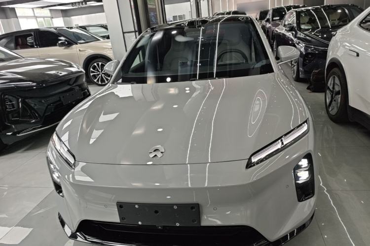 NIO ET5T 2025 — 2