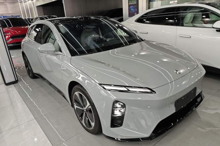 NIO ET5T 2025 — 3