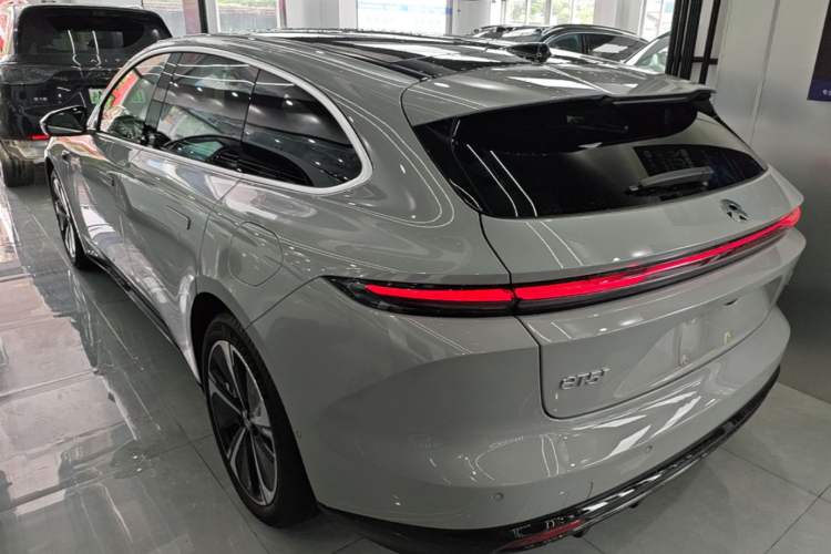 NIO ET5T 2025 — 4