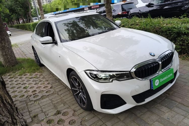 BMW 320Li 2022 — 3