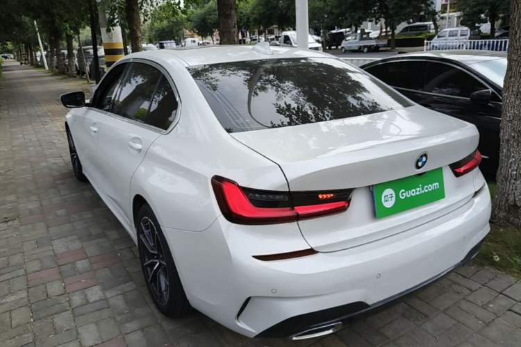 BMW 320Li 2022 — 4