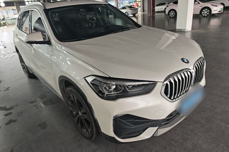 BMW X1 2021 — фото 3