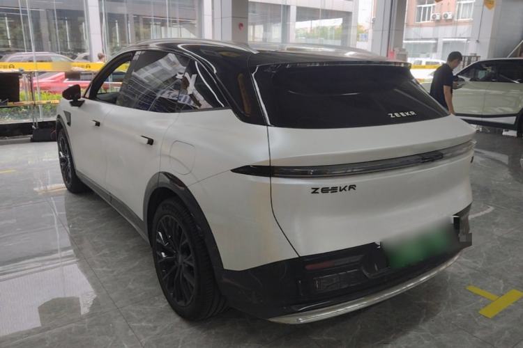 Zeekr 7X 2025 — 4