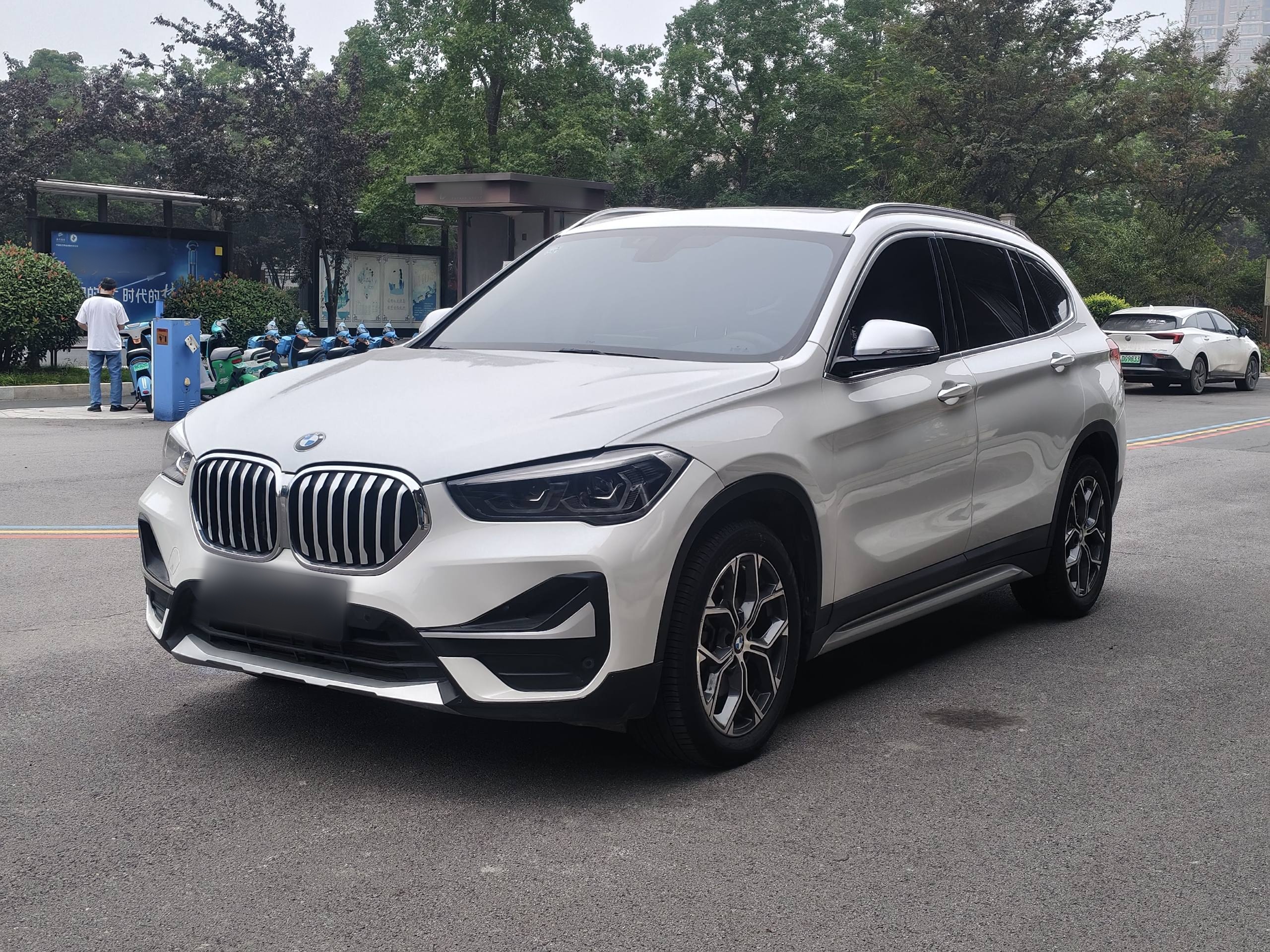 BMW X1 2022 — фото 1