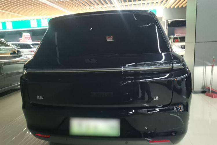 Li Auto L8 2025 — 5