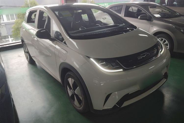 BYD Dolphin 2023 — 3