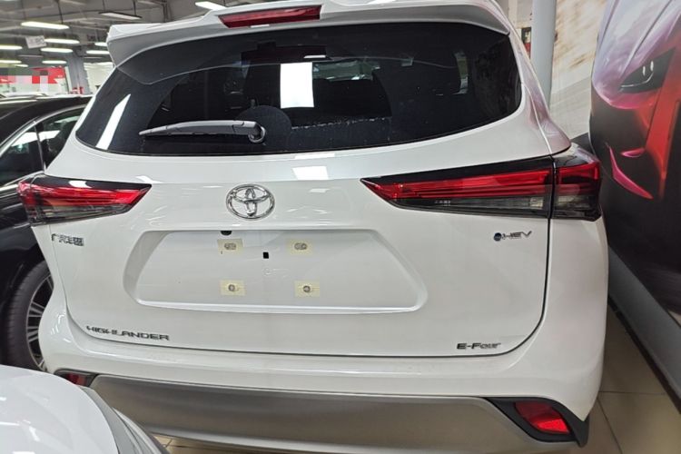 Toyota Highlander 2026 — 5