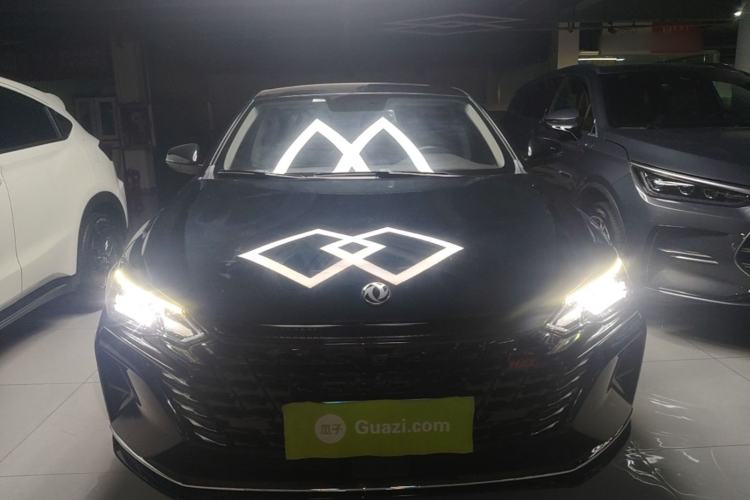 DongFeng Yixuan MAX 2023 — 2