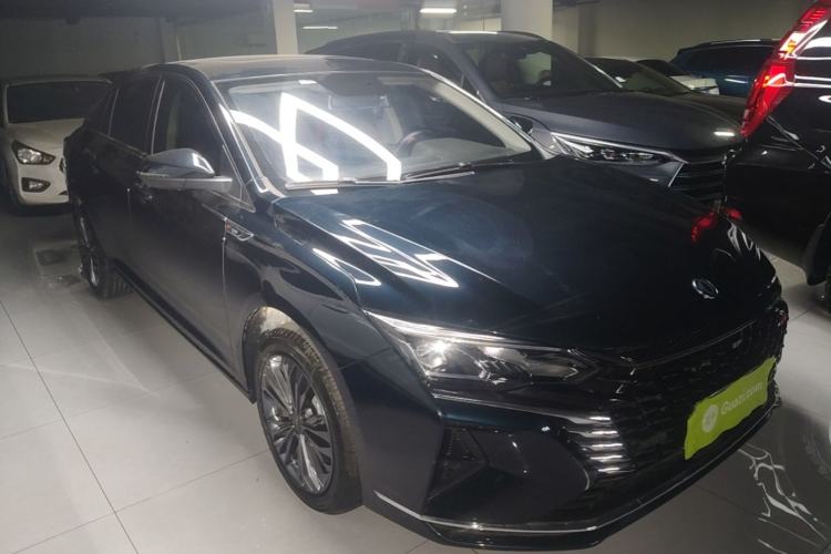 DongFeng Yixuan MAX 2023 — 3