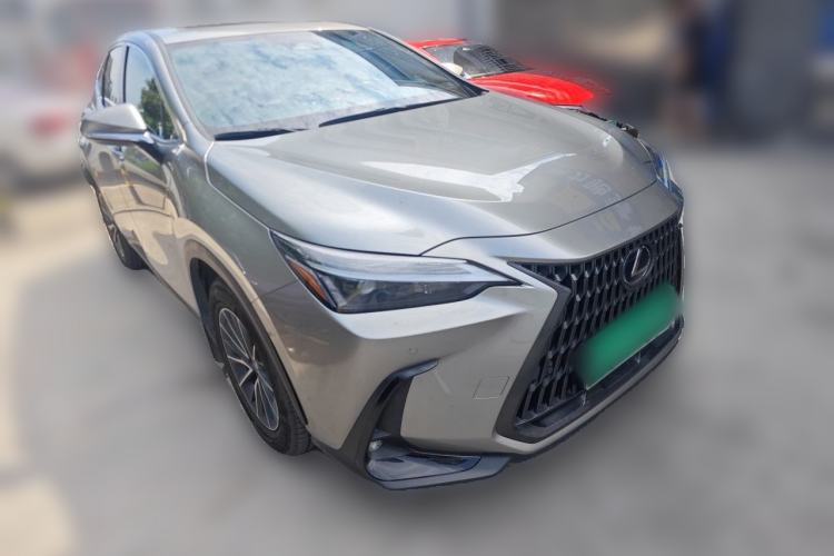 Lexus NX 400h+ 2023 — 3