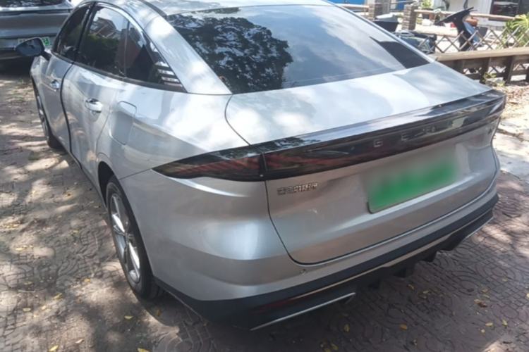 Geely L6 2025 — 4