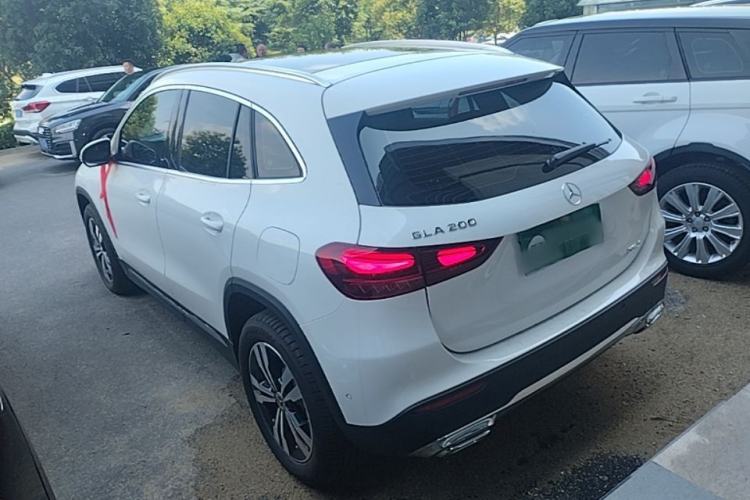 Mercedes-Benz benz gla 2025 — фото 4