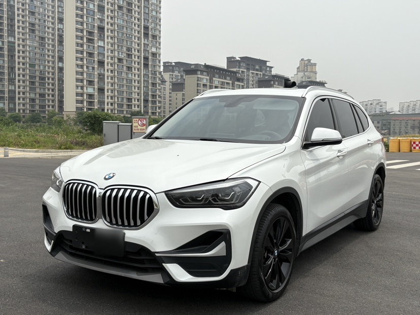 BMW X1 2021 — фото 1