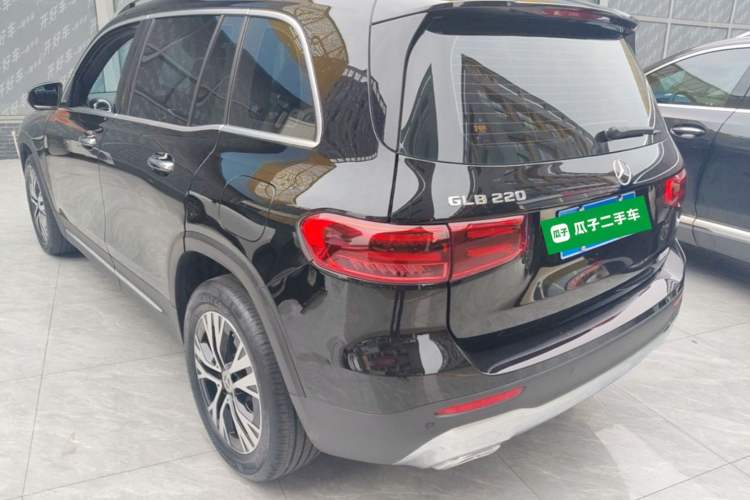 Mercedes-Benz GLB 220 2024 — 4