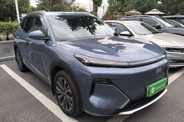 Geely Xingjian 7 2025 — 3