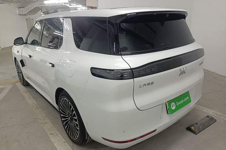 IM Zhiji LS8 2026 — 4