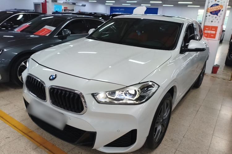 BMW X2 2021 — фото 1
