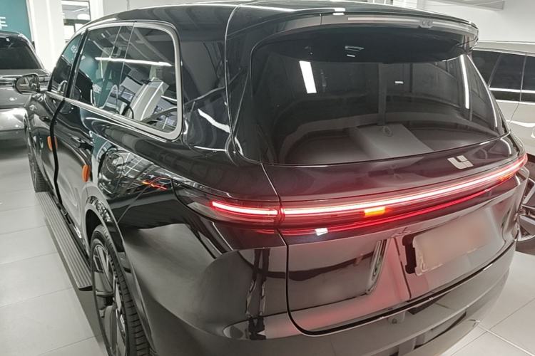 Li Auto L9 2025 — 4