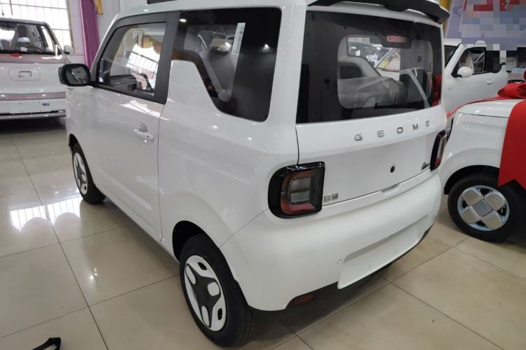 Geely Galaxy Panda 2025 — фото 4