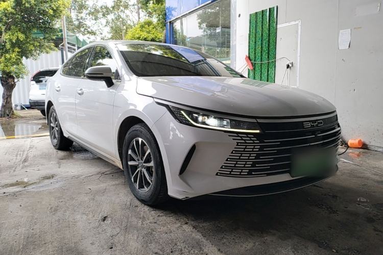BYD Qin Plus 2023 — фото 3