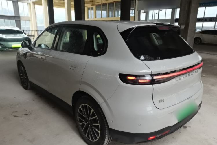 Leapmotor B10 2025 — 4