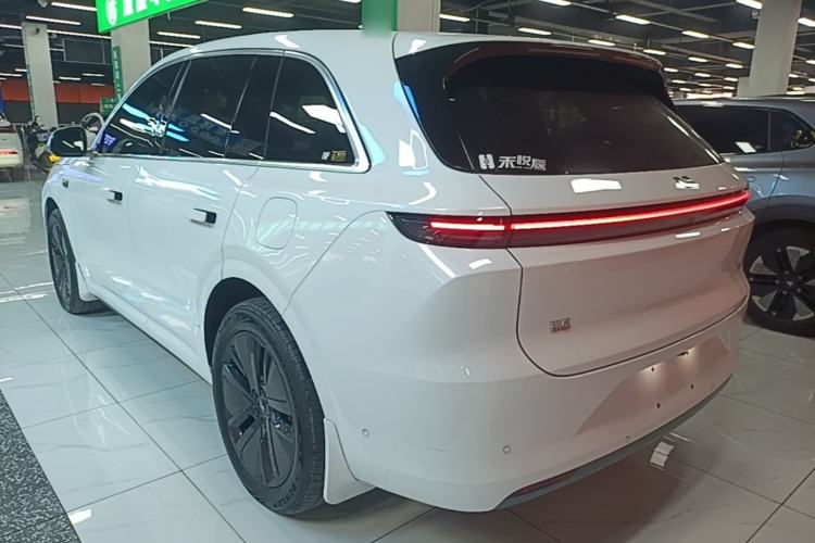 Li Auto L6 2024 — 4