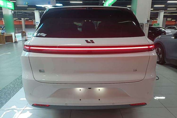 Li Auto L6 2024 — 5