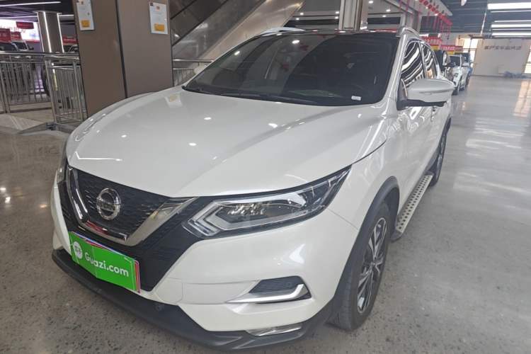 Nissan Qashqai 2022 — фото 1