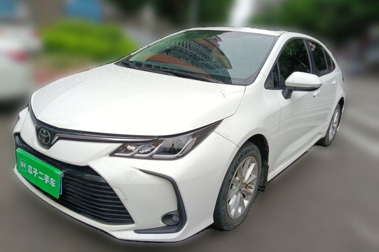 Toyota Corolla 2021 — фото 1