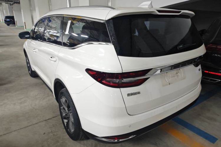 Geely Jiaji 2022 — 4