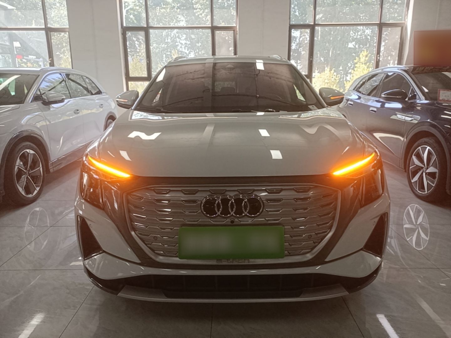 Audi q5 e tron 2023 — фото 2