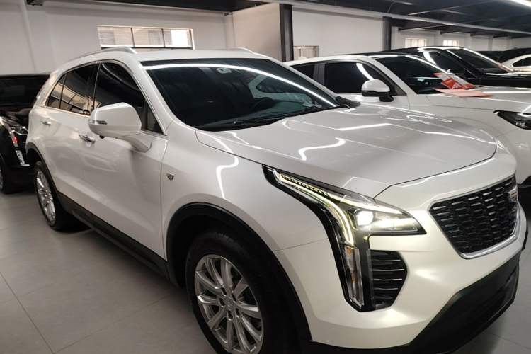 Cadillac XT4 2022 — 3