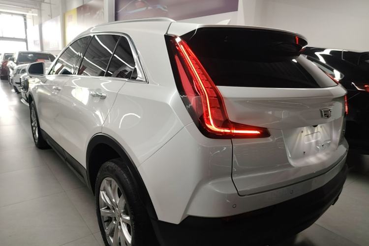 Cadillac XT4 2022 — 4