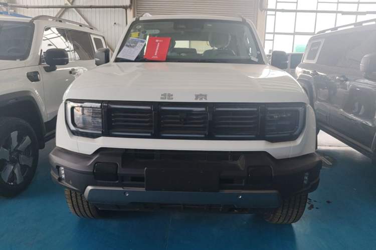 BAIC BJ40 2025 — 2