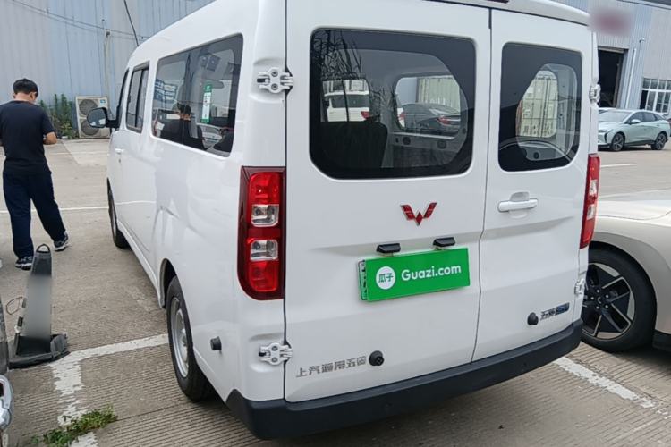 Wuling Yangguang 2025 — 4