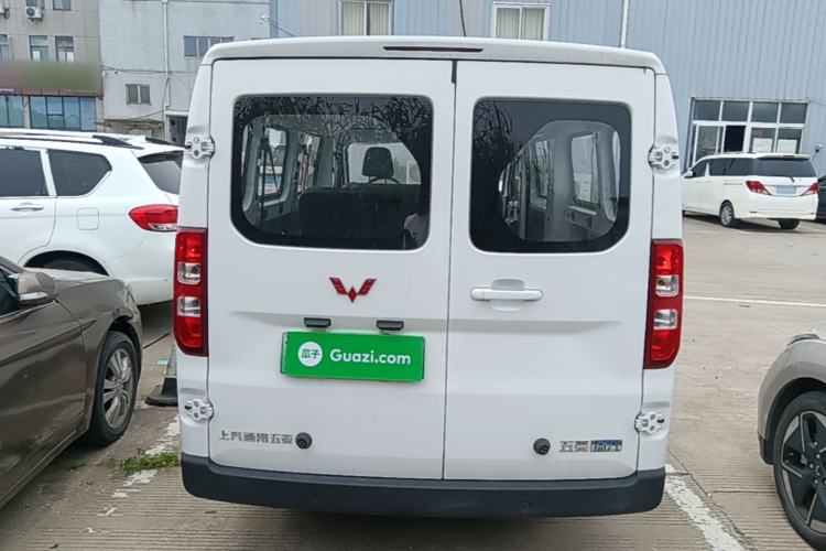 Wuling Yangguang 2025 — 5