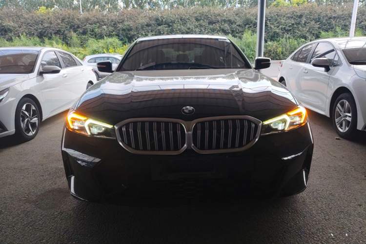 BMW 320Li 2023 — фото 2