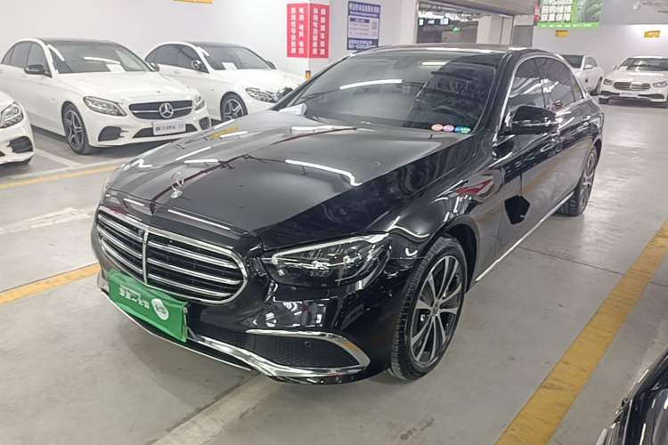 Mercedes-Benz E 350 e L 2023 — фото 1