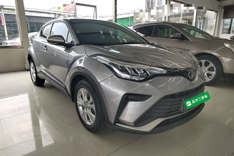 Toyota C-HR 2021 — 3