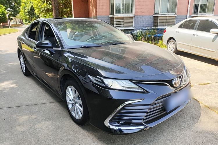 Toyota Camry 2021 — фото 3