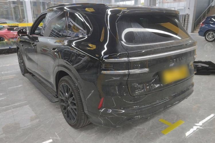 Zeekr 8X 2026 — 4
