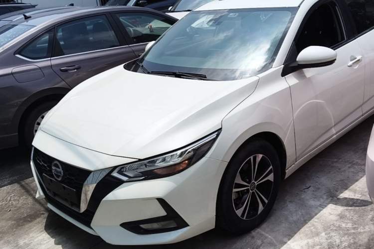 Nissan Sentra 2022 — фото 1