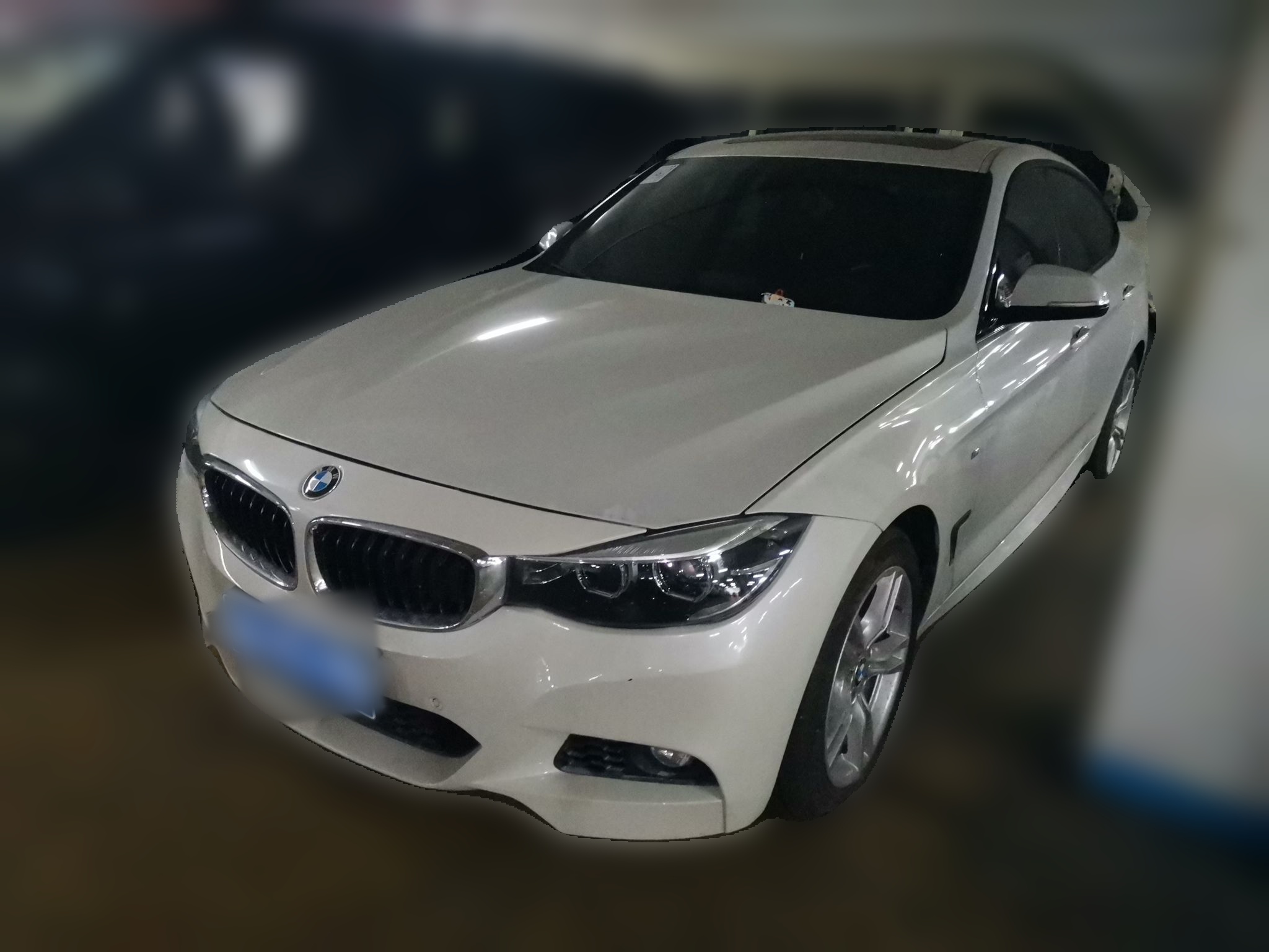 BMW 320i 2020 — фото 1
