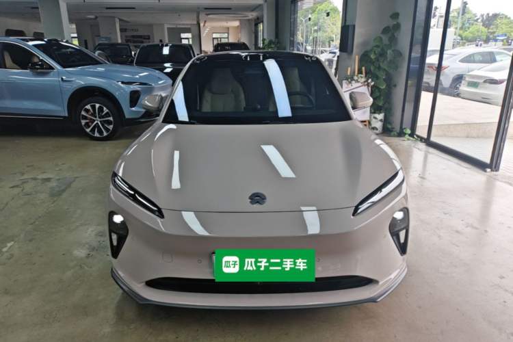 NIO ET5 2022 — 2