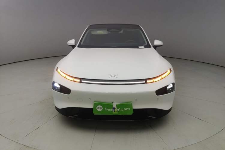 XPeng P7 2023 — 2