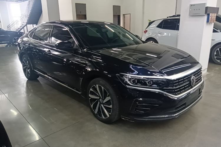 Volkswagen Passat 2022 — 3