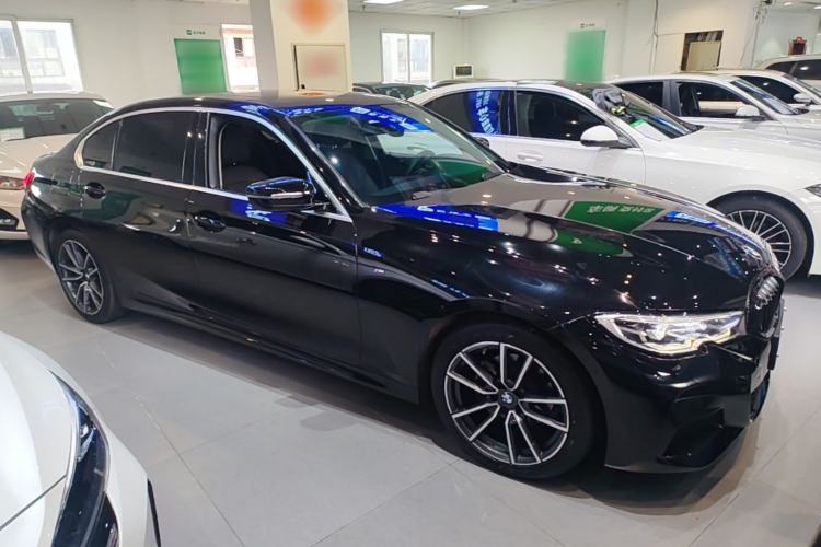 BMW 320Li 2020 — 3